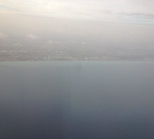 Vom Flugzeug Blick auf Lara Beach