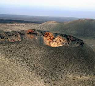 Blick auf Vulkan im Timanfya Park