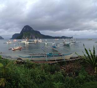 Widok na zatokę Corong Corong 