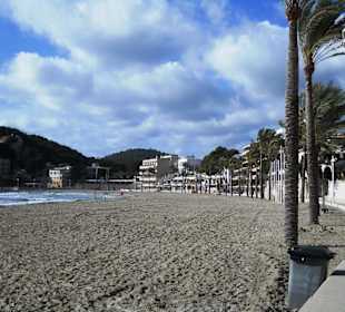 Strand ca. 100 Meter entfernt