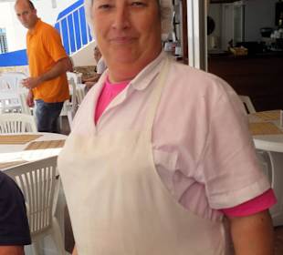 Maria, die Seele des Restaurants, Chefin u. Köchin