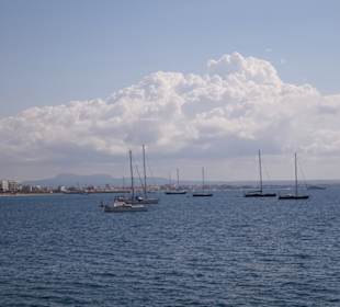 Schiffe auf dem Meer