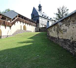 Zwinger mit Amtshaus