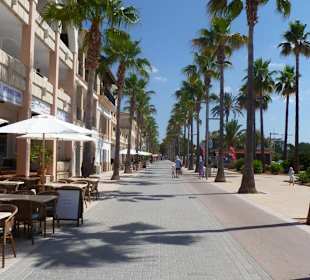 Promenade am Hafen Colonia San Jordi