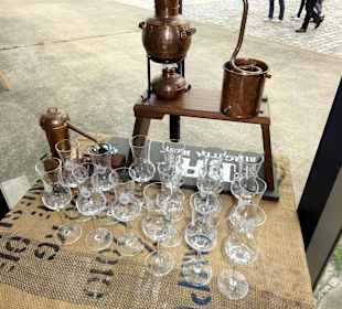 Impressionen aus der Destillerie Piekfeine Brände