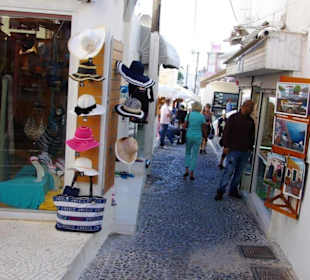 Santorin selbst im Bild Landschaft, Stadt