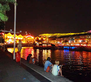 Clark Quay am Abend