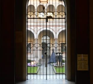 Chiostro di Santa Marta