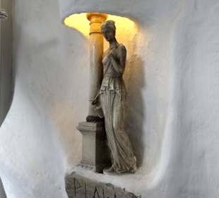 Blick in die Gasträume des Restaurants Plaka