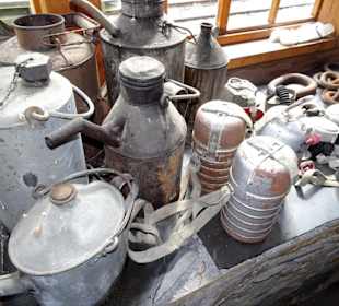 Rundgang durch die Spalthütte des Schieferbruches