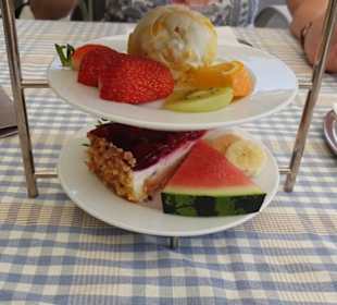 Schlosscafé im Rosengarten