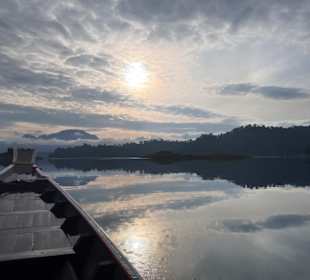 Sonnenaufgang auf dem Stausee