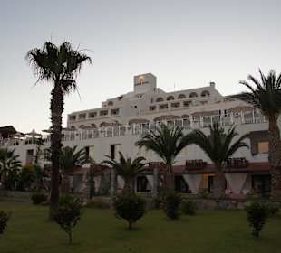 Hotel Azka, Blick vom Strand