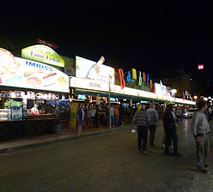 Schinkenstraße am Abend