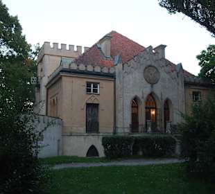 Neogotycki pałacyk Szustrów