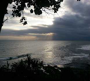 Sonnenuntergang in Tanah Lot