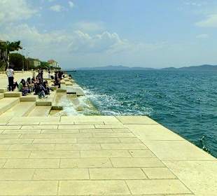 Urige Melodie von der Meeresorgel in Zadar
