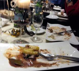 Eine Tischseite für zwei Personen