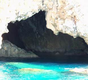 Höhlen zum hinein schwimmen