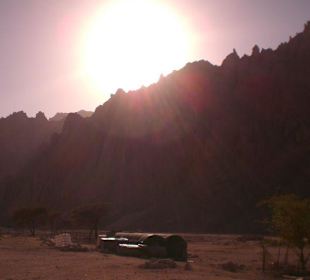 Sonnenuntergang bei den Beduinen