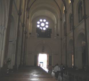 Der Innenraum der Kirche