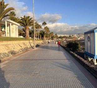 Strandpromenade La Caleta
