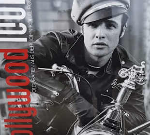 Plakat, innen durfte nicht fotografiert werden