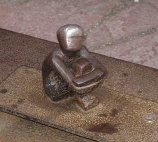 Die kleinste Statue Stockholms