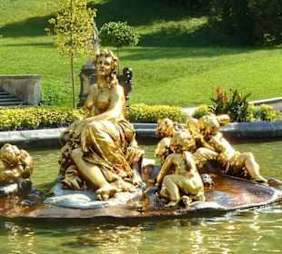 Schloss Linderhof / Vergoldene Springbrunnengruppe