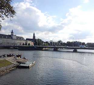 Wyspa Słodowa - widok na most Uniwersytecki