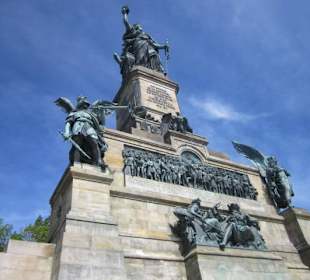 Am Niederwalddenkmal