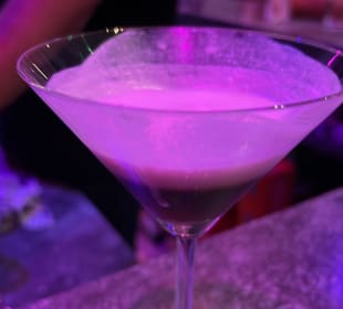 Leckerer Cocktail an der Bar