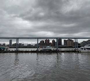 Yanping Riverside Park - Dadaocheng Dock