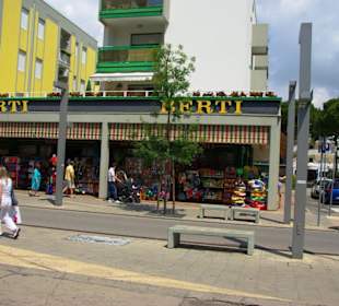 Hammer Laden für Metallspielzeug