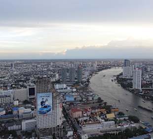 Sirocco sky bar/restaurant