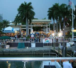 Bayside Marketplace von der Island Lady aus