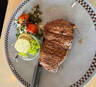 Steak mit Kräuterbutter