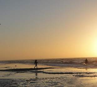 Kite- Surfer beim Sonnenuntergang