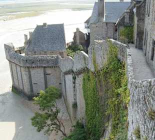 Die Aussenmauer des Mont St.Michel