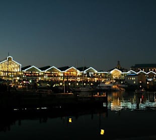 Waterfront bei Nacht