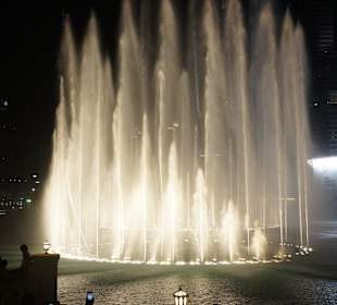 Wasserspiele am Abend