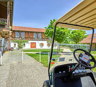 Sekretariat - Innenhof Gutshof