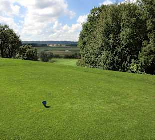 Abschlag Bahn 14 (Dogleg)