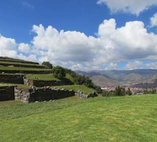 Festung und Berge um Cuzco