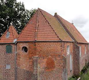 Außenansicht der St.-Marien-Kirche in Warfleth