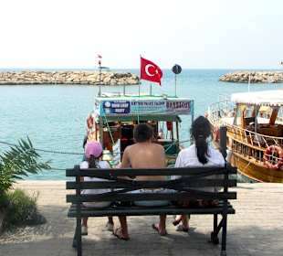 Na ławeczce w porcie