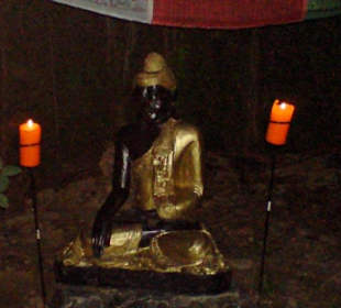 Buddha bei Nachtmeditation