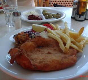 Essen im Restaurant Alhambra Cordon Bleu