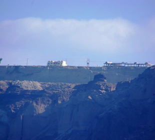 Santorin selbst im Bild Landschaft, Stadt