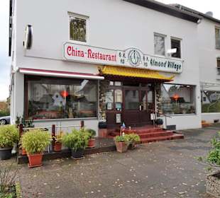 Außenansicht des Restaurant Almond Village